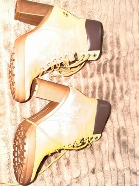 Timberland Yellow Lace-Up Platform Heeled Boots with Brown Toe Cap